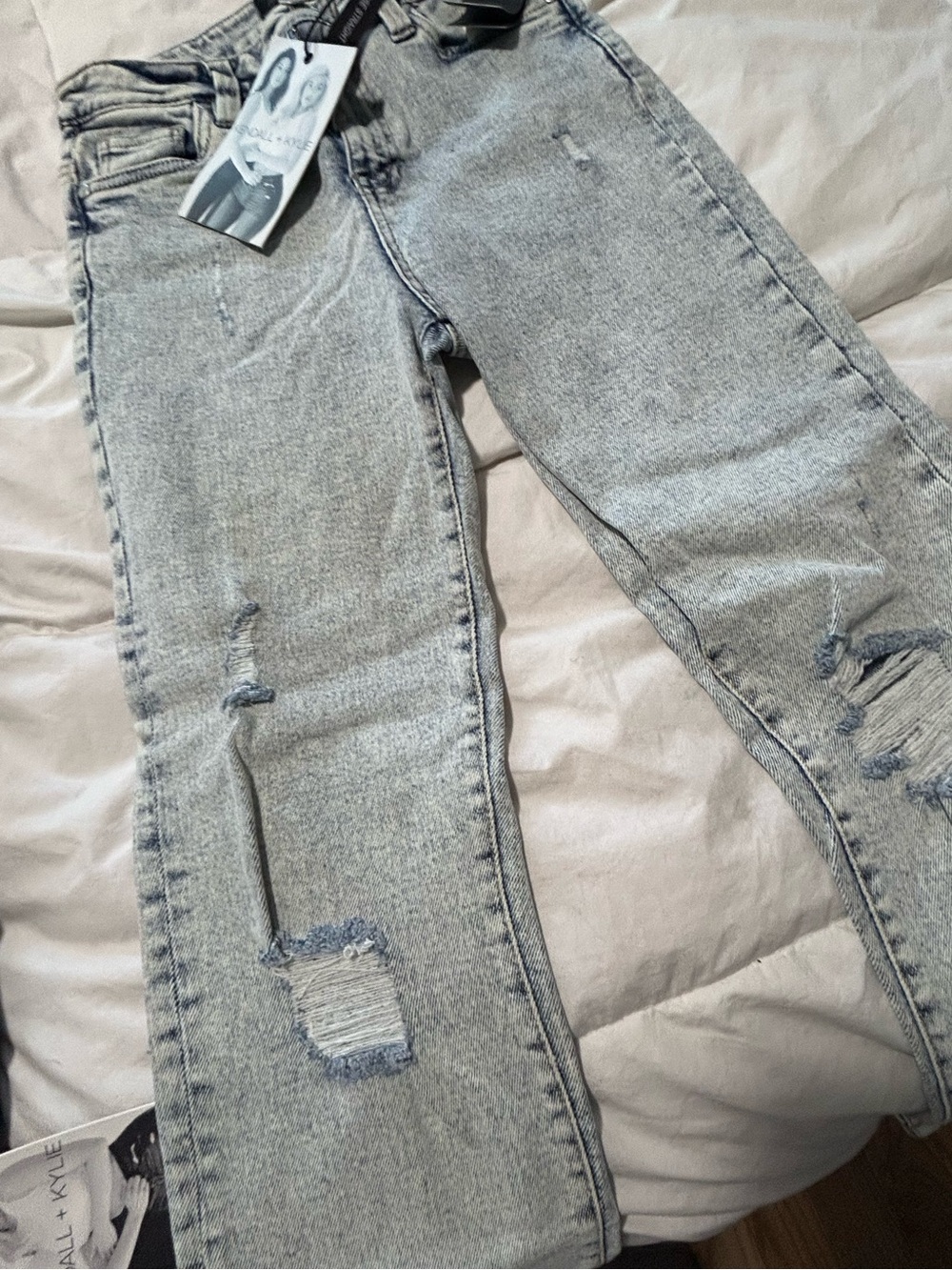 Kendall & Kylie Light Acid Wash Jeans
